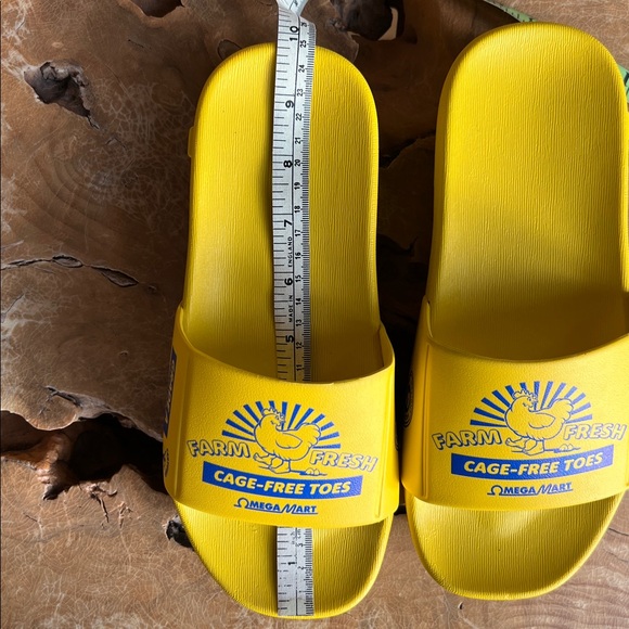 Meow Wolf Omega Mart Cage Free Toes Mens Womens Slides - Marked Men’s Size 6 - Picture 14 of 16